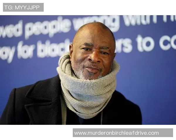 黑人长头发足球明星的风采与成就探讨